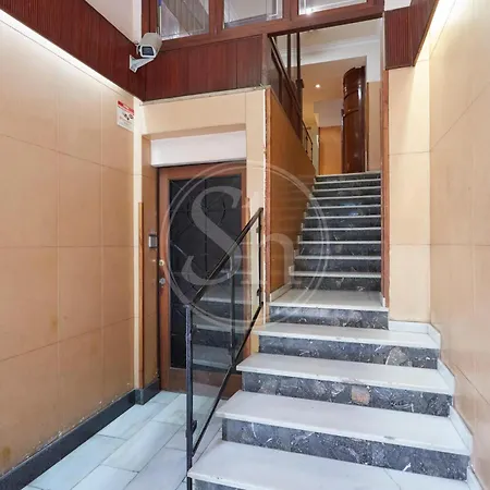 Daire Moderno Estudio En Eixample Barselona